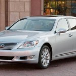 111015023806_2011_lexus_ls_20460_20354365-e